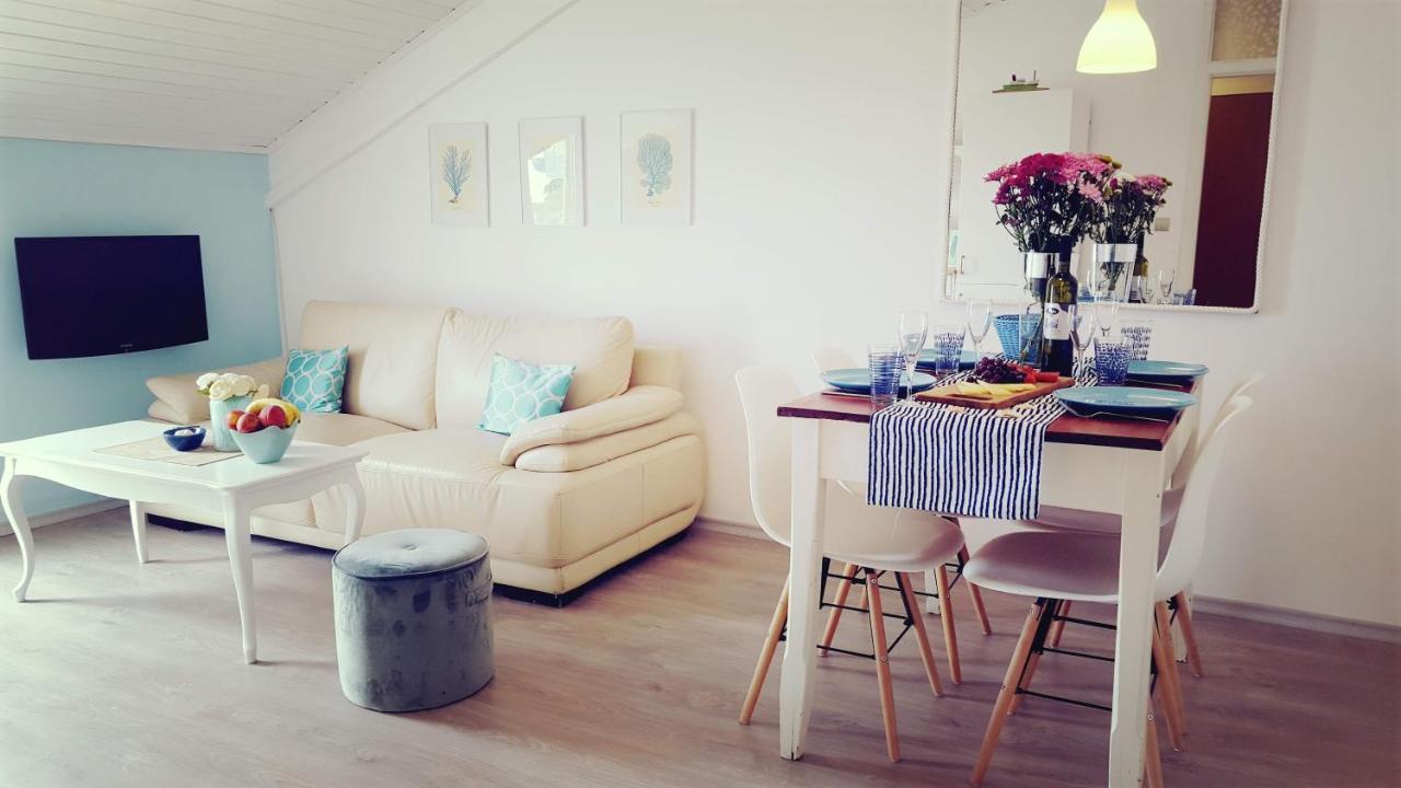 Deep Blue Apartment โปเรช ภายนอก รูปภาพ