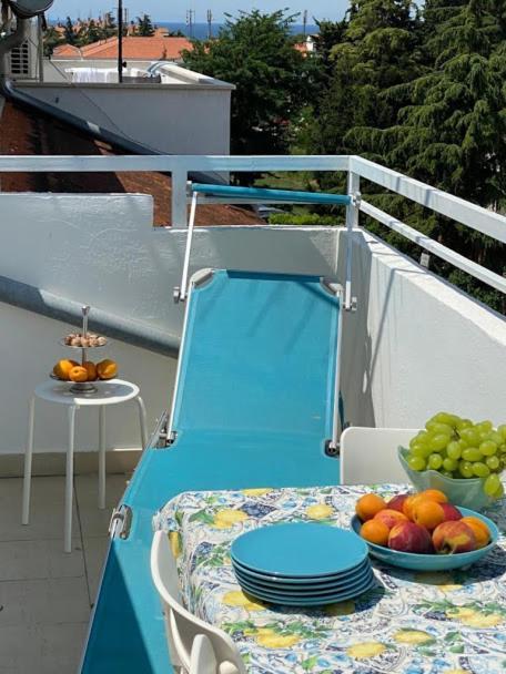 Deep Blue Apartment โปเรช ภายนอก รูปภาพ