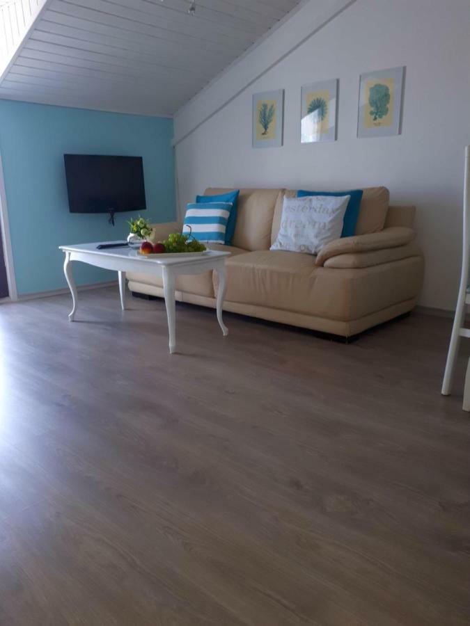 Deep Blue Apartment โปเรช ภายนอก รูปภาพ