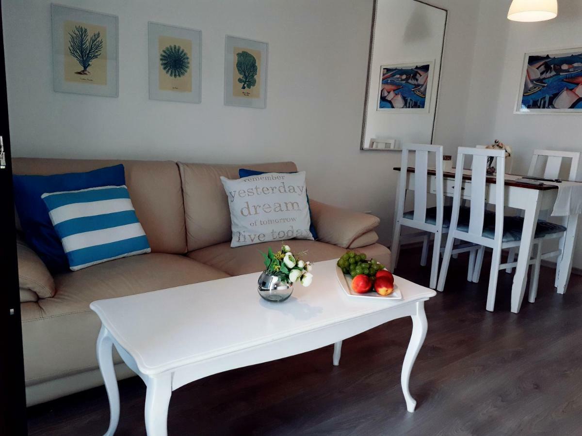 Deep Blue Apartment โปเรช ภายนอก รูปภาพ